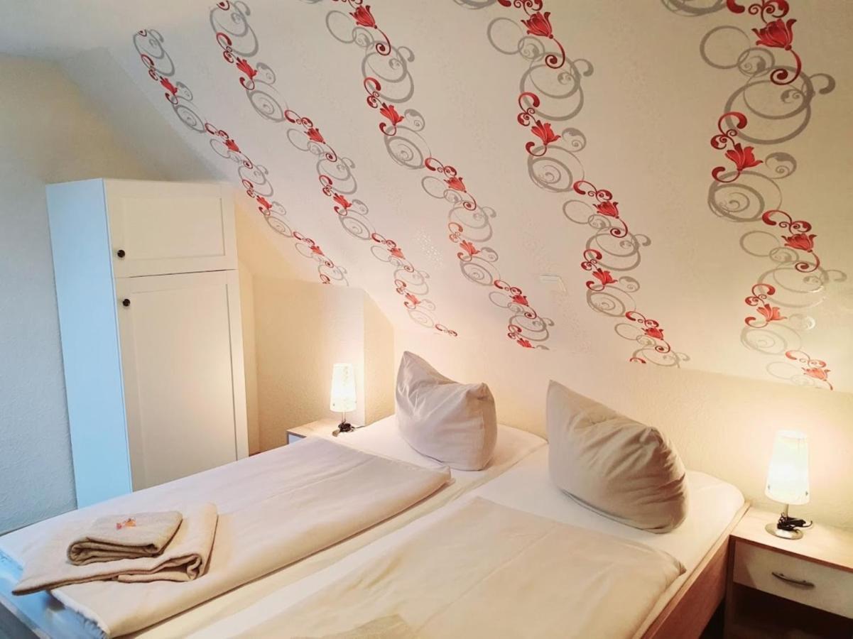 Hotel Up Diek Carolinensiel Bagian luar foto
