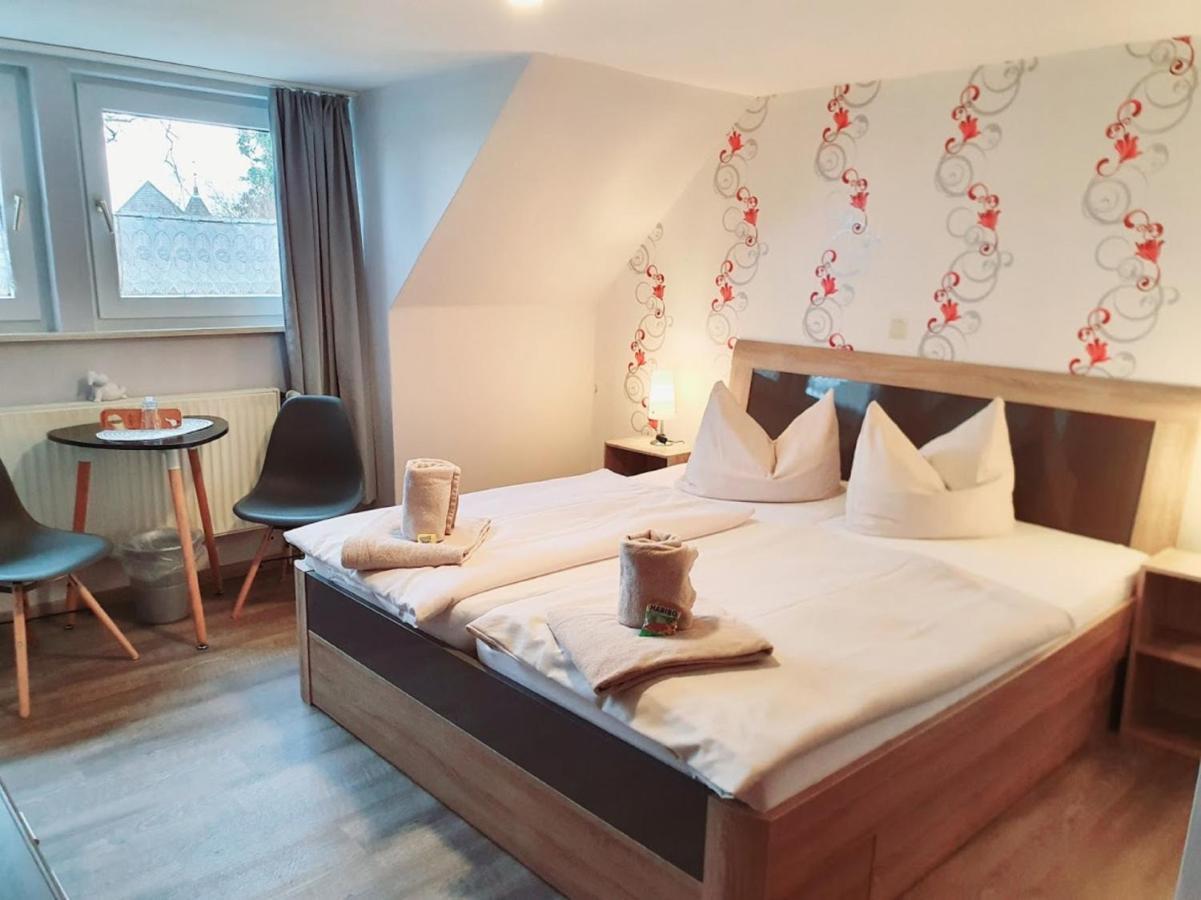 Hotel Up Diek Carolinensiel Bagian luar foto