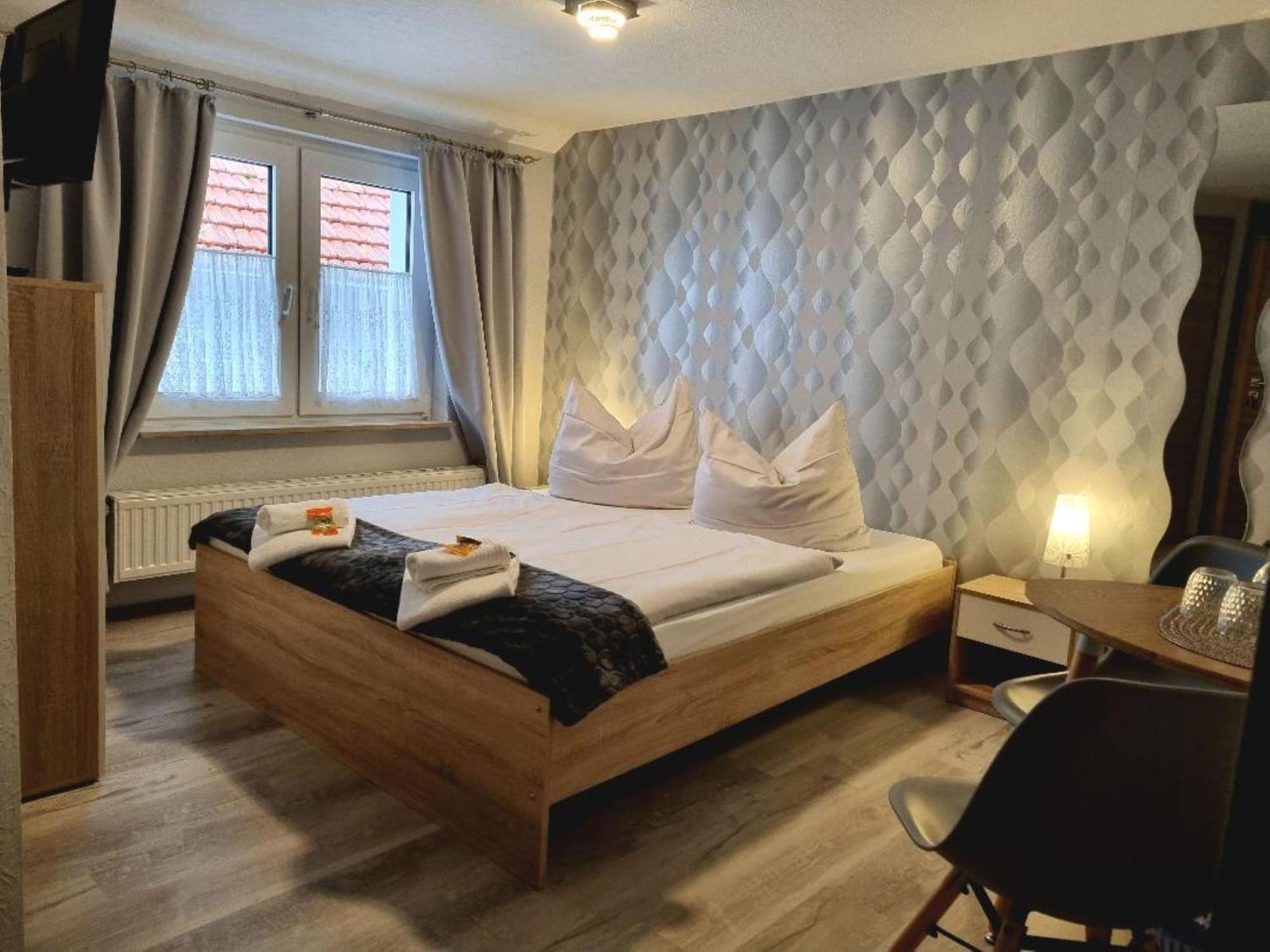 Hotel Up Diek Carolinensiel Bagian luar foto