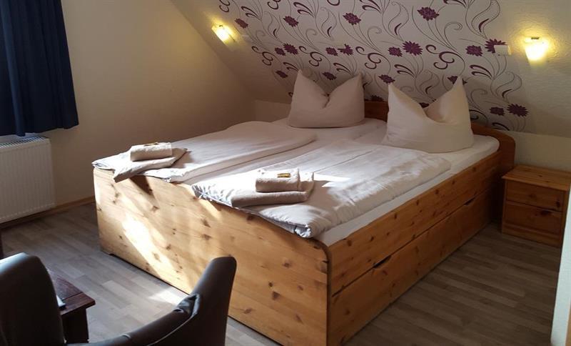 Hotel Up Diek Carolinensiel Bagian luar foto