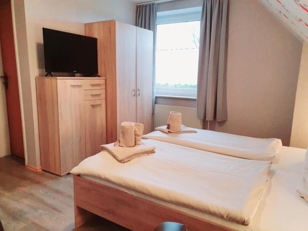 Hotel Up Diek Carolinensiel Bagian luar foto
